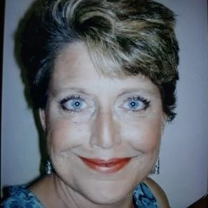 Meet your Posher, Suzanne